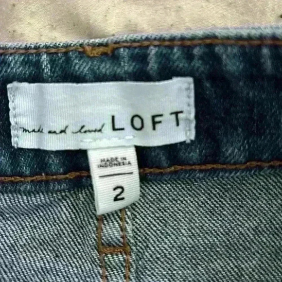 EUC Loft Denim Frayed Skirt - Picture 6 of 7